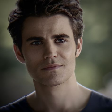 Stefan Salvatore Doppleganger, Cute Stefan Salvatore, Stefan Salvatore Vampire Face, Vampire Diaries Pictures, Silas Tvd, Stephen Salvatore, Draw Celebrities, Stefan Tvd, Disney Dudes