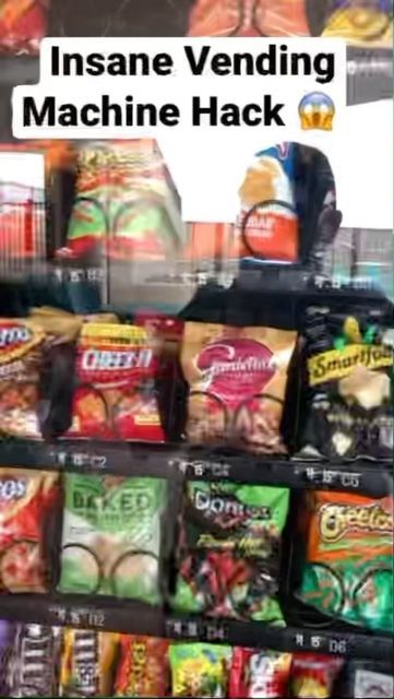 Vending Machine Hack, Free Snacks, Vending Machine, Things To Know, Free Food, Life Hacks, Snack Recipes, Instagram