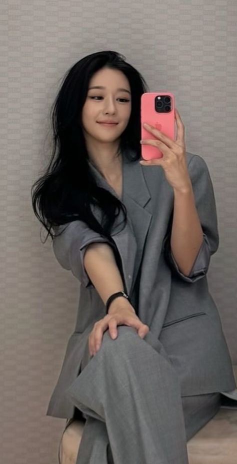 Kdrama Actors Girl, Korean Actress Outfits, Seo Yea Ji Wallpaper, Seo Ye Ji Icons, Korean Actress Icons, Seo Ye Ji Outfit, Seo Ye Ji Aesthetic, Seo Yea Ji Photoshoot, Seo Ye Ji Make Up