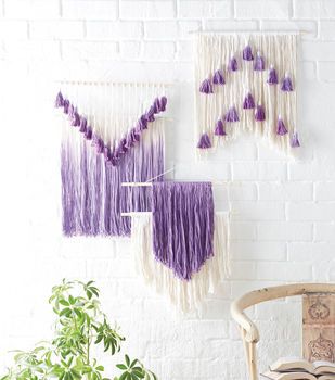 How To Make String Dyed Wall Art Diy Dye, String Wall Art, Yarn Wall Art, Yarn Wall, Fun Arts And Crafts, Yarn Wall Hanging, Diy Mothers Day Gifts, Deco Boheme, Mother's Day Diy