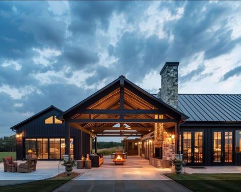 Barndominium Ideas Back Porch, Barndominium Ideas Porch, Outdoor Patio Ideas Barndominium, Luxury Rustic Interior Design, Barndominium With Catwalk, Modern Barnodium Homes, Luxury Barndominium Ideas, Giant Barndominium, Dark Green Barndominium