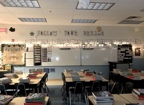 #middleschool #highschool #bulletinboards #farmhouseclassroom #farmhouse #teacher #bulletinboardideas   #classroomdecor  #middleschoolenglish Highschool Teacher Classroom, Highschool Class Decor, Highschool Aesthetic Classroom, Cool Classrooms, Teaching Aesthetic, Teacher Barbie, Highschool Teacher, Classroom Vibes, John Proctor