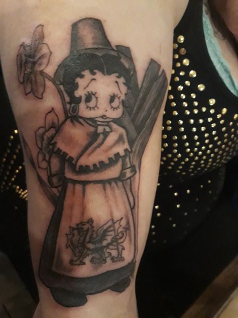 Betty Boop as a Welsh Lady for my heritage Welsh Lady Tattoo, Welsh Lady, Lady Tattoo, Women Drawing, Woman Drawing, My Heritage, Betty Boop, Cute Tattoos, Skull Tattoo