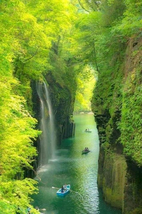 Canoes, Beautiful Waterfalls, Alam Yang Indah, Places Around The World, Phuket, Amazing Nature, Wonderful Places, Nature Pictures, Beautiful World