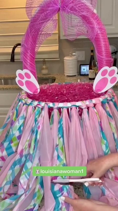 🐣GIANT Easter Basket! 🐣Kim | louisianawoman1 (TT) | By Dollar Tree Addicts Easter Basket Ideas Dollar Tree, Giant Easter Basket Diy, Big Easter Basket Ideas, Dollar Store Easter Basket Ideas, Dollar Tree Easter Basket Ideas, Pool Easter Basket, Giant Easter Basket, Dollar Tree Easter Basket, Random Diys