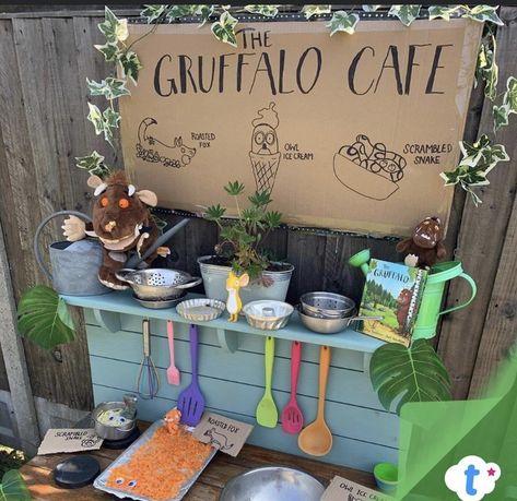 Gruffalo Eyfs, World Book Day Activities, Gruffalo Activities, Eyfs Outdoor Area, Gruffalo Party, World Book Day Ideas, Cardboard Sign, Toddler Sensory Bins, Gruffalo's Child