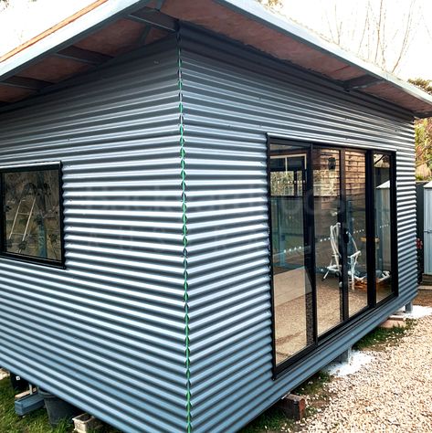 Zink House Ideas, Corrugated Iron Sheet House Designs, Backyard Mancave, Shed Salon Ideas, Zinc House, Sheds Ideas Backyard, Rustic Shed, Patio Stairs, Scandinavian Look