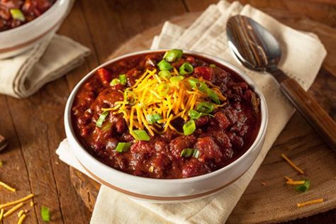 Red Barn’s Own Chuckwagon Chili | Red Barn Market Thicken Chili, Stock The Freezer, Bake Granola Bars, Lemon Blondies, No Bake Granola, Cheap Family Dinners, Winter Stews, Homemade Chili Recipe, Beef Chili Recipe