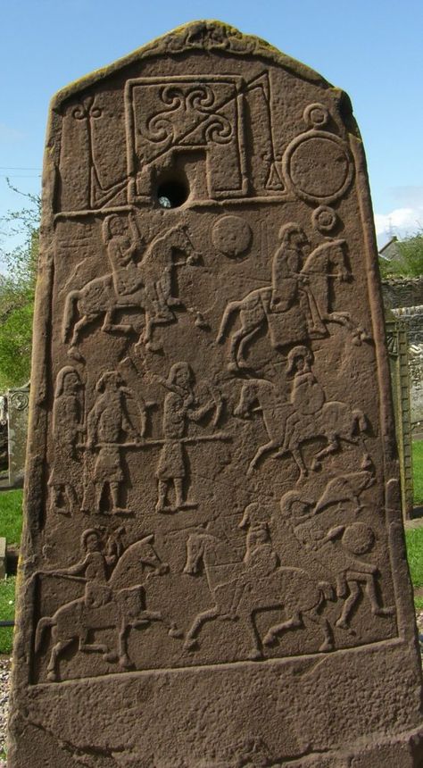 Pieces from the Picts: The Missing Archaeology of the Battle of Dunnichen - Dig It! Picts Scotland, Scotland Culture, Isle Of Bute, Tour Scotland, Scotland History, Battle Scene, Travel Scotland, Scotland Highlands, Scottish Castles