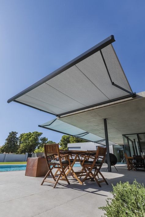 ENJOY ENDEARING MOMENTS IN ALL TYPES OF TERRACES Perfectly protecting users from solar radiation with a 100% metallic structure achieves a uniform and elegant colour appearance, bringing together practical and advanced features to be able to install quickly and comfortably. Shade Canopy, Retractable Awning, Canopies, A Garden, Awning, Terrace, Outdoor Living, Solar, Shades