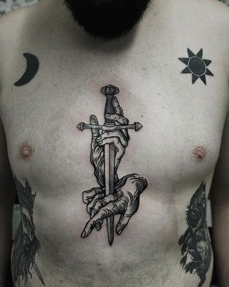 Tatuagem Masculina Pequena, Woodcut Tattoo, Medieval Tattoo, Engraving Tattoo, Torso Tattoos, Scary Tattoos, Tattoo Flash Art, Black Ink Tattoos, Dope Tattoos