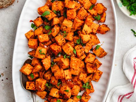 Roasted White And Sweet Potatoes, Crispy Sweet Potatoes In Oven, Roasted Garlic Sweet Potatoes, Oven Roasted Sweet Potatoes Crispy, Stove Top Sweet Potatoes, Roasted Sweet Potato Recipes, Roasted Potatoes And Broccoli, Soup And Salad Combo, Sweet Potato Quinoa Salad