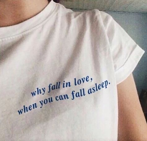 T Shirt Phrases, Vaporwave Shirt, Aesthetic T Shirts, Aesthetic Shirts, Statement Tees, Fall Asleep, Grunge Style, What’s Going On, Oversized Tshirt