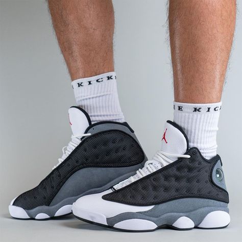 On-Foot Looks // Air Jordan 13 "Black Flint" Jordan 13 Outfit Men, Jordan 13 Outfit, Jordan 13 Black Flint, Jordan 13 Flint, Nike Jordan 13, Jordans 13, Jordan 13 Black, Retro 13, Sneakers Jordans