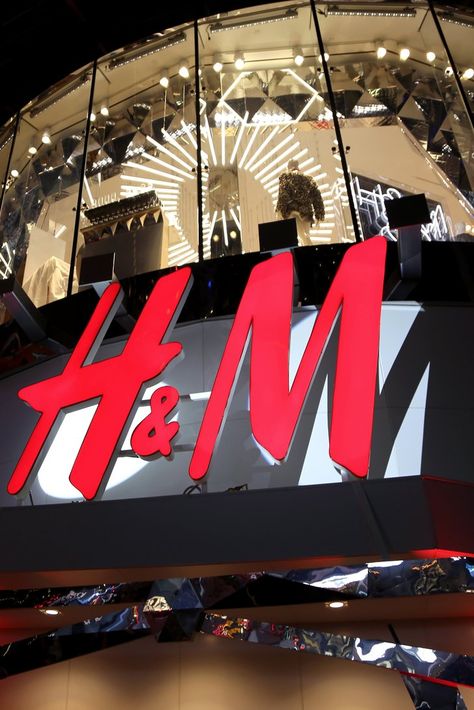 H&M's Best-Kept Shopping Secrets, From a Former Employee H M Store, H&m Logo, Fancy Jumpsuit, M Craft, Better Style, Thrift Shop, Secrets Revealed, A Beast, Shopping Tips