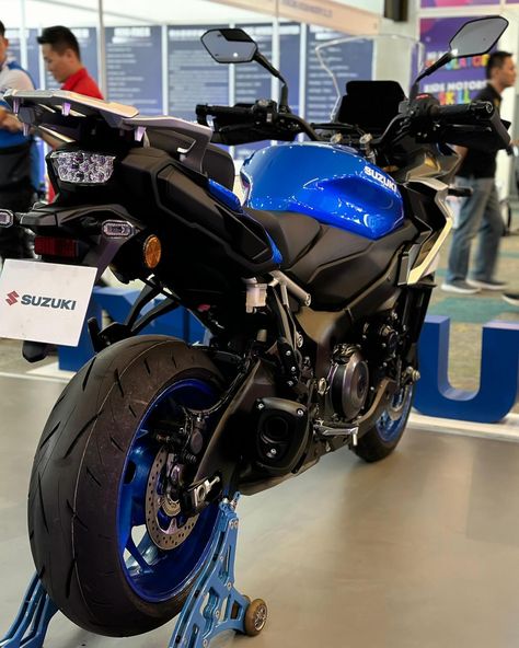 Suzuki just officially launched the new GSX-8R (RM53,900.00) and GSX-1000GX (RM89,900.00) Are you excited for the new models? Stay tuned for more updates! Batu Caves, May 21, New Model, Stay Tuned, Product Launch, Models, On Instagram, Quick Saves, Instagram