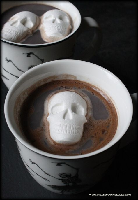 Homemade Skull Marshmallows | Best Hot Cocoa Recipe | Hot Chocolate | Dessert Drinks | Halloween Treats | Hot Beverage | Gothic Peeps | Silicone Skull Molds | Cold Weather Comfort Food | www.MeandAnnabelLee.com Goth Ihop, Marshmallow Halloween, Halloween Tea Party, Annabel Lee, Spooky Food, Cocoa Recipes, Silicone Ice Cube Tray, Chocolate Dessert, Halloween Food For Party