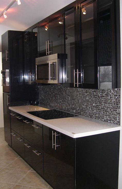 Shiny Black Kitchen Cabinets, Glossy Black Kitchen Cabinets, Black Shaker Cabinets, Best Home Design Software, David Moreno, Kitchen Projects Design, Black Kitchen Decor, Kitchens Cabinets, Kitchen Cupboard Designs