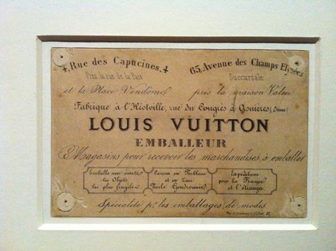 Old Louis Vuitton trunk label Old Louis Vuitton, Louis Vuitton Trunk, Old Trunks, Vintage Trunks, Travel Tags, Beautiful Style, Diy Vintage, Woven Labels, Engraved Logo