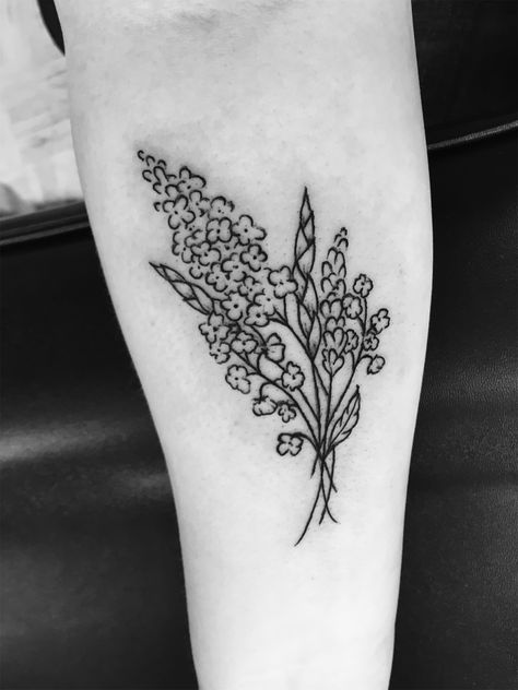 Wildflowers with lilac and wheat sprigs. Obsessed with this new tattoo <3 Lilac And Wheat Tattoo, Lilacs Tattoo Black And White, Washington Lilac Tattoo, Lilac Bouquet Tattoo, Simple Lilac Tattoo Black And White, Simple Lilac Tattoo, Lilac Tattoo Black And White, Tatted Girl, January Tattoo