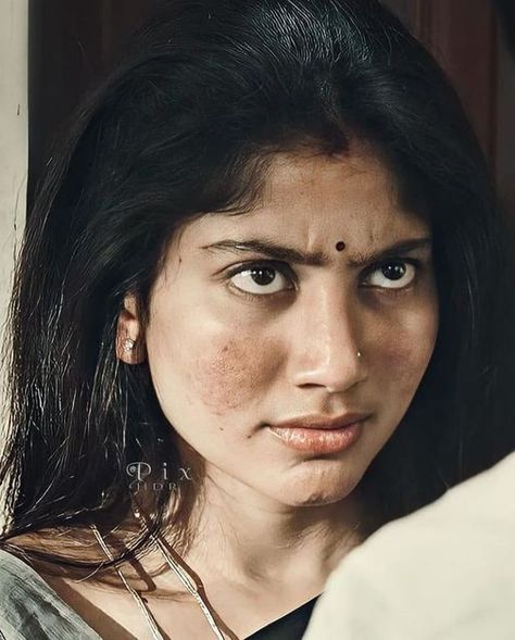 Sai Pallavi 4k Hd Images, Amala Akkineni, Sai Pallavi, Actress Hairstyles, Bollywood Hairstyles, Face Beauty, Beauty Face Women, Actress Pics, Indian Actress Hot Pics