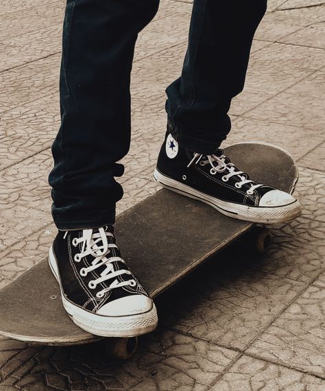 Dark Academia Skateboard, Converse Aesthetic Grunge, Joshua Core, Converse Skateboard, Charles Rowland, Kendall Knight, Converse Photography, Aesthetic Skateboard, Aesthetic Converse