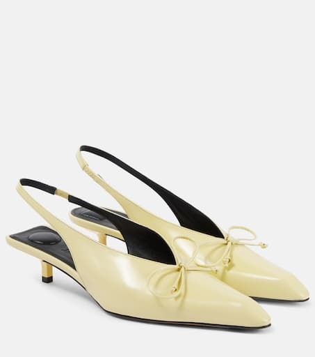 Les Slingbacks Cubisto Basses slingback pumps in yellow - Jacquemus | Mytheresa Jacquemus Shoes, Spring Sunglasses, Minimal Shoes, Bridal Bag, Mid Heels Pumps, Shoe Trends, Designer Pumps, Rings Jewelry Fashion, Slingbacks