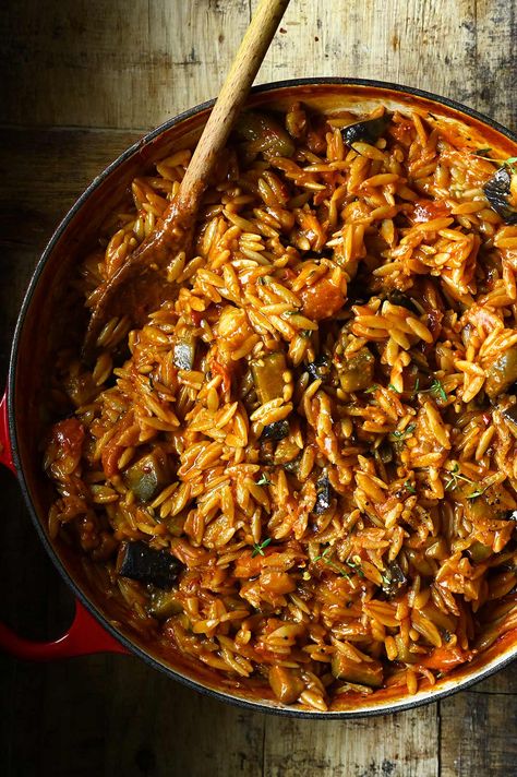 Eggplant Orzo Recipes, One Pot Vegetarian Dinner, Eggplant And Rice, Orzo Vegetarian Recipes, Healthy Orzo Recipes, Ratatouille Orzo, Pasta In Air Fryer, Eggplant Orzo, Pasta In Oven