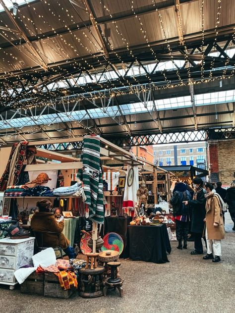 Old Spitalfields Market, London | Food & Drink, Antiques and Vinyl Best Markets In London, Road Trip Uk, Spitalfields Market, Central Line, London Bucket List, London Market, Travel Guide London, London Shopping, London Aesthetic