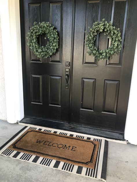 Doormat With Rug Under, Outdoor Rug Under Door Mat, Front Door Rugs Indoor, Rugs Target, Door Mats Outdoor, Small Apartment Decorating Living Room, Front Door Baskets, Unique Front Doors, Front Door Rugs