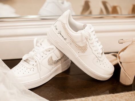 Wedding Tennis Shoes, Wedding Sneakers For Bride, Bride Sneakers, Wedding Shoes Sneakers, Reception Shoes, Wedding Reception Outfit, White Nike Air Force 1, Reception Outfits, White Nike Air Force