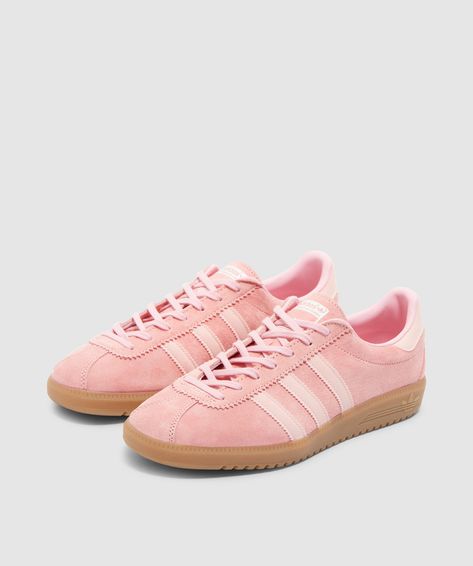 Back To School Shoes, Preppy Shoes, Adidas Shoes Women, Shoe Inspo, Girly Shoes, Aesthetic Shoes, Swag Shoes, Shoes Sneakers Adidas, Pink Adidas