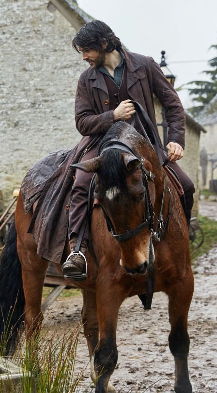 Current sexuality: long-haired, rain-soaked Colin Morgan, astride a horse, wearing a long duster coat. Nightrunner Series, Long Duster Coat, Hero Comic, Medieval Horse, Horse Movies, King Horse, Beautiful Neck, Medieval Life, Figure Reference