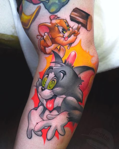 Disney Tattoos For Men, Cartoon Character Tattoos, Geniale Tattoos, Tatuaje A Color, Cool Tattoos For Guys, New School Tattoo, Diy Tattoo, Cartoon Tattoos, Best Tattoo Designs