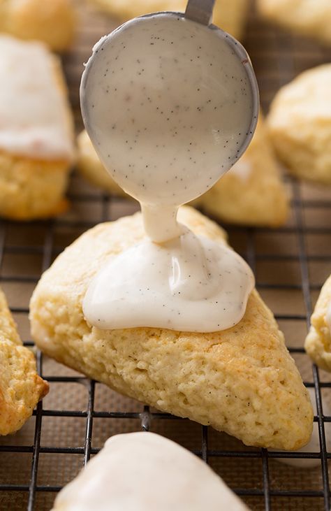 Petite Vanilla Bean Scones with Vanilla Bean Glaze - Cooking Classy Vanilla Bean Scones, Tasty Pastry, At Starbucks, What's For Breakfast, Cooking Classy, Glaze Recipe, Scone Recipe, Tea Parties, Yummy Sweets