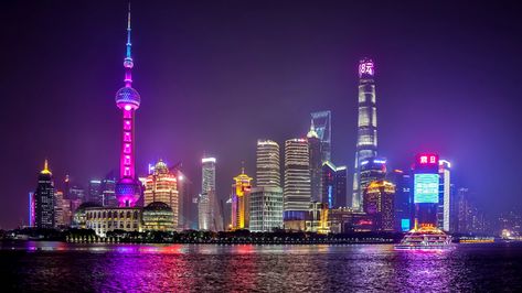 Night Background Wallpaper, Shanghai Night, Shanghai Travel, Shanghai City, Explore China, Vintage Designer Fashion, Free Wallpaper Backgrounds, Wallpaper Beautiful, Iconic Wallpaper