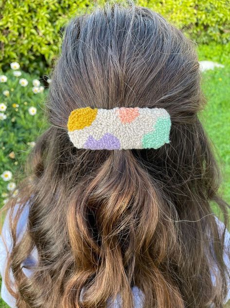 Punch Needle Hair Accessories, Punch Needle Hair Clip, Punch Toka, Handmade Hair Clip, Punch Needle Patterns, Punch Needle Embroidery, Headband Pattern, Needle Art, Punch Art