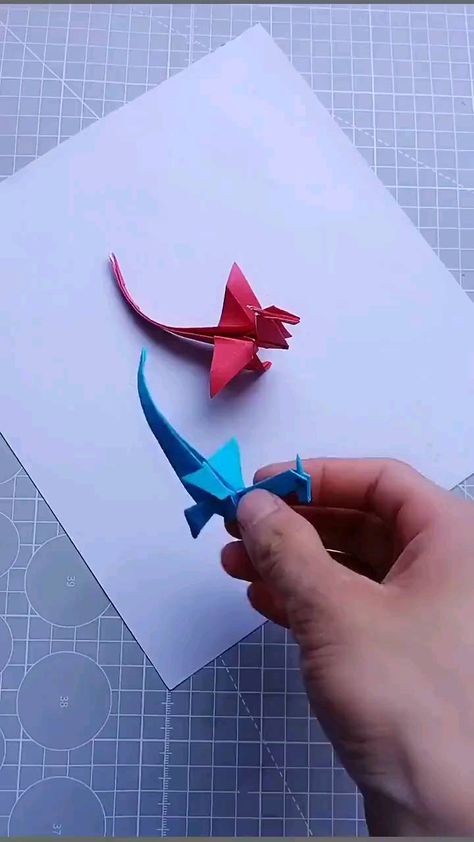 Hard Origami, Easy Paper Origami, Creative Origami, Origami Diagrams, Origami Artist, Paper Craft Videos, Origami Patterns, Folding Origami, Instruções Origami