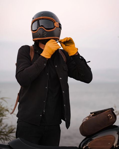 Quick ride to Lake Tiberias, it was hot and humid, but I still managed to get some shots with the new @motonecustoms Pike levers, temp gauge, and luggage rack. Also, really digging the @rtwr.mtrs monochromatic goggles 👌. #scrambler #scrambler900 #motone #motorcycle #lake #laketiberias #customscrambler #moztreet Black Prom Suits, Motorcycle Luggage Rack, Motorcycle Luggage, Biker Lifestyle, Prom Suits, Hot And Humid, Black Prom, Luggage Rack, Goggles