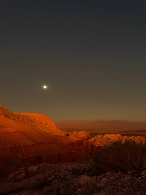 Sunset Desert Aesthetic, Fall Desert Aesthetic, Desert Horror Aesthetic, Small Desert Town Aesthetic, Red Sand Desert, Mexican Desert Aesthetic, 70s Desert Aesthetic, Sunset In The Desert, Desert At Night Aesthetic