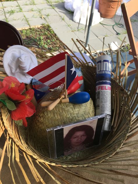 Centerpieces for my moms Puerto Rican themed party. Puertorican Theme Party, Puerto Rico Bachelorette Party, Puerto Rico Bachelorette, Birthday Dinner Ideas For Him, Birthday Dinner Ideas, Havana Nights Party Theme, Cuban Party, Havana Nights Party, Havana Nights