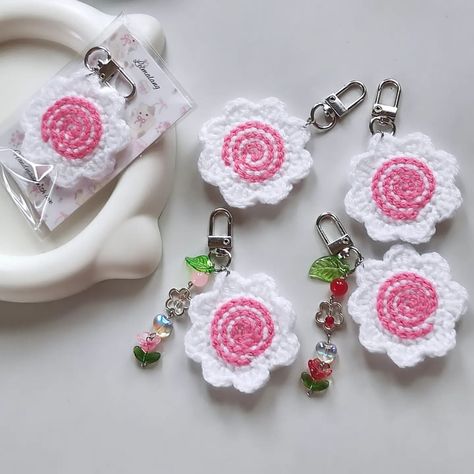 Crochet narutomaki keychains🍥 DM for order/enquiry 💌 The charms are made with high quality glass and alloy charms, beads and stainless steel findings. They are anti tarnish . . . . . Narutomaki pattern: @xuxu_crochet . . Tags🏷️: #crochet #crochetkeychain #crochetnarutomakikeychain #narutomaki #fishcake #charms #hookedon yarn #fyp #smallbusinessowner #aesthetic #ａｅｓｔｈｅｔｉｃ #aestheticcharms #gifts Crochet Charms, Keychain Beads, Beads Crochet, Crochet Beads, Keychain Crochet, Fish Cake, Crochet Keychain, Charm Keychain, Aesthetic Aesthetic