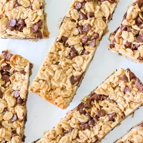 Sourdough Granola, Snacks Pantry, High Protein Granola, Homemade Granola Bars Healthy, Pantry Diy, Granola Bars Recipe, Easy Bar Recipes, Chocolate Chip Granola Bars, Protein Granola