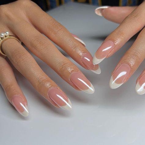 35 Trendy Nude Nails to Inspire You Nail Extension Designs Simple, French Manicure Gel, Occasion Nails, French Tip Gel Nails, Gel French Manicure, Nude Nail Designs, Extension Designs, Aesthetic Nails, Nail Polish Brands