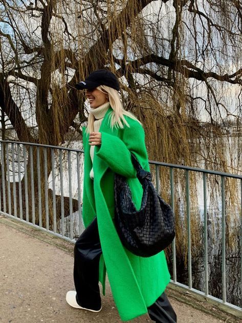 green winter coat long coat outfit bottega veneta leather wide leg pant woven handbag purse jodie style inspo fashion outfit ootd winter Green Coat Styling, Green Coat Street Style, Bright Green Coat Outfit, Bright Green Jacket Outfit, Long Green Coat Outfit, Green Long Coat Outfit, Green Winter Coat Outfit, Green Coat Outfit Winter, Green Fashion Aesthetic