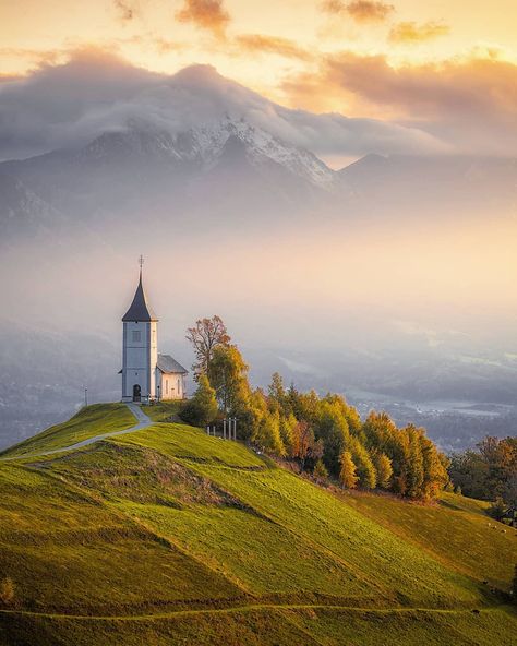 The Church of St Primoz - Jamnik, Slovenia Types Of Architecture, My Heritage, Happy Fall, The Church, Slovenia, Iceland, Beautiful Places, Places To Visit, Natural Landmarks