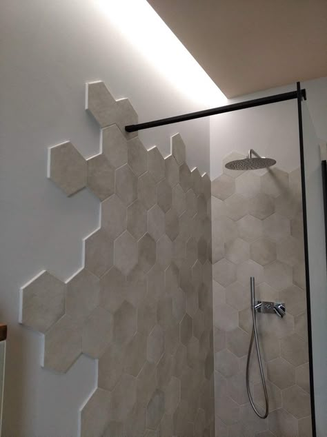 Honeycomb Backsplash Bathroom, Hexagonal Wall Tiles, Honey Comb Tiles In Bathroom, Bathroom With Hexagon Tiles, Bathroom Honeycomb Tile, Bathroom Hexagon Tile Wall, Hexagon Wall Tile Bathroom, Tile Bathroom Black And White, Hexagon Tile Bathroom Shower Wall