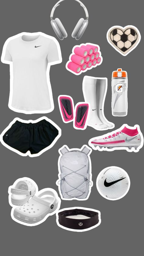 Preppy Soccer, Soccer Fit, Sporty Girl Aesthetic, Soccer Poses, Soccer Essentials, Vollyball Outfits, Football Bag, Soccer Bag, Soccer Outfit