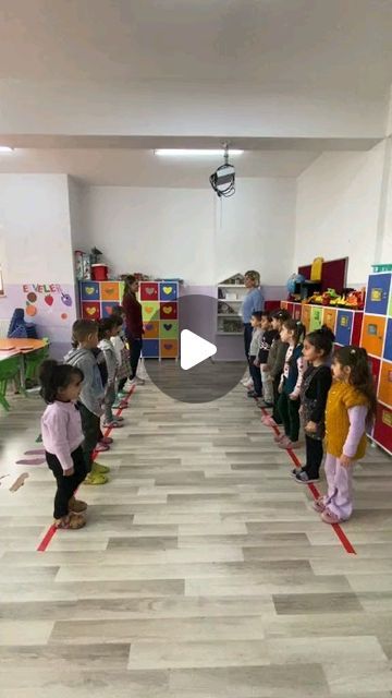 Dance Activity For Preschool, Preschool Apple Theme Activities, Preschool Movement Activities, Music Rhythm Activities, Music Games For Kids, Movement Preschool, Playgroup Activities, Preschool Music Activities, Activity Games For Kids