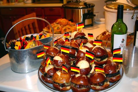 German Dinner Party, Oktoberfest Birthday, German Dinner, Germany Party, German Party, Dinner Party Ideas, Egg Bites Recipe, Boiled Food, Dinner Party Themes